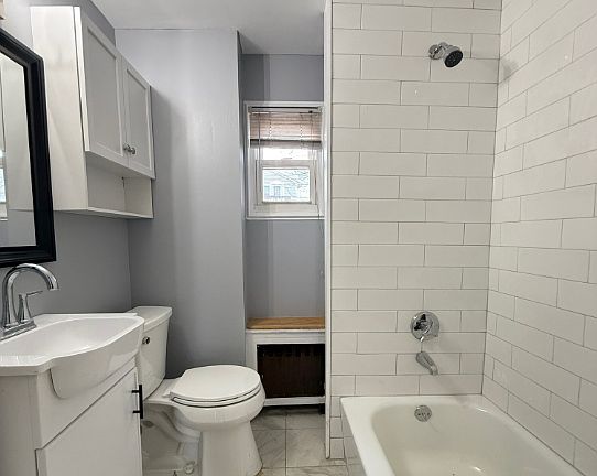 4th image of 5 Alcott St #2