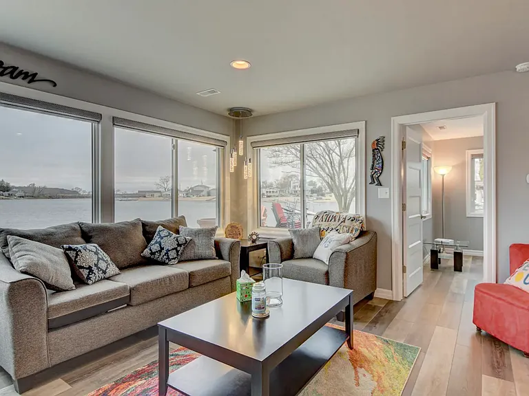17316 Iris Cir — Photo 12