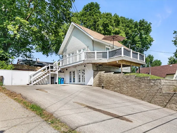 172 Forest Ave, Fox Lake, IL 60020