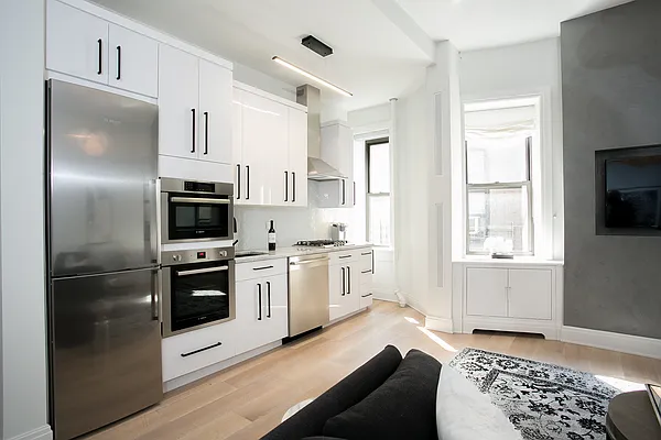 Rented by Oxford Property Group | media 3