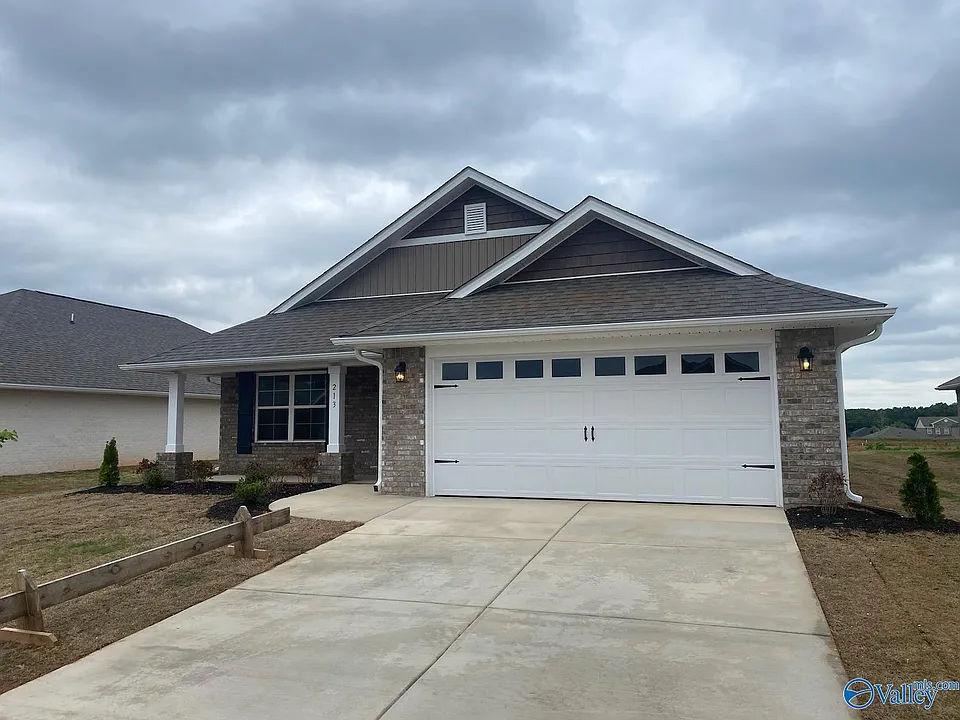 213 Alonzo Toney Dr
