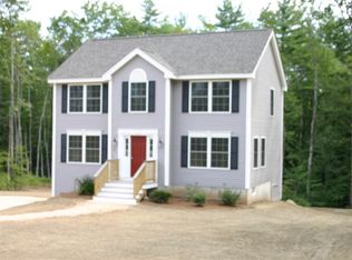 16 Lawrence Rd, Derry, NH 03053