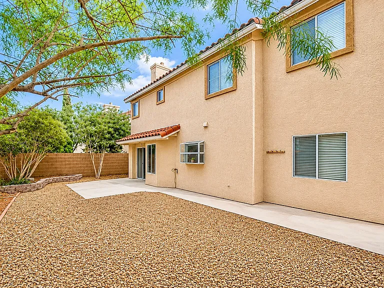 8724 Wintry Garden Ave — Photo 40