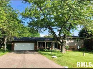 8109 N Blackbridge Rd, Edwards, IL 61528