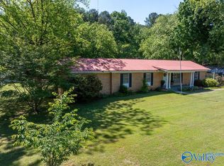 1796 Old Big Cove Rd, Owens X Rds, AL 35763