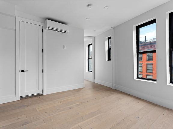 3rd image of 373 Broome St #9