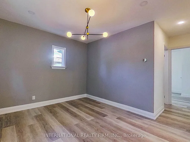 85 Churchill Ave — Photo 8