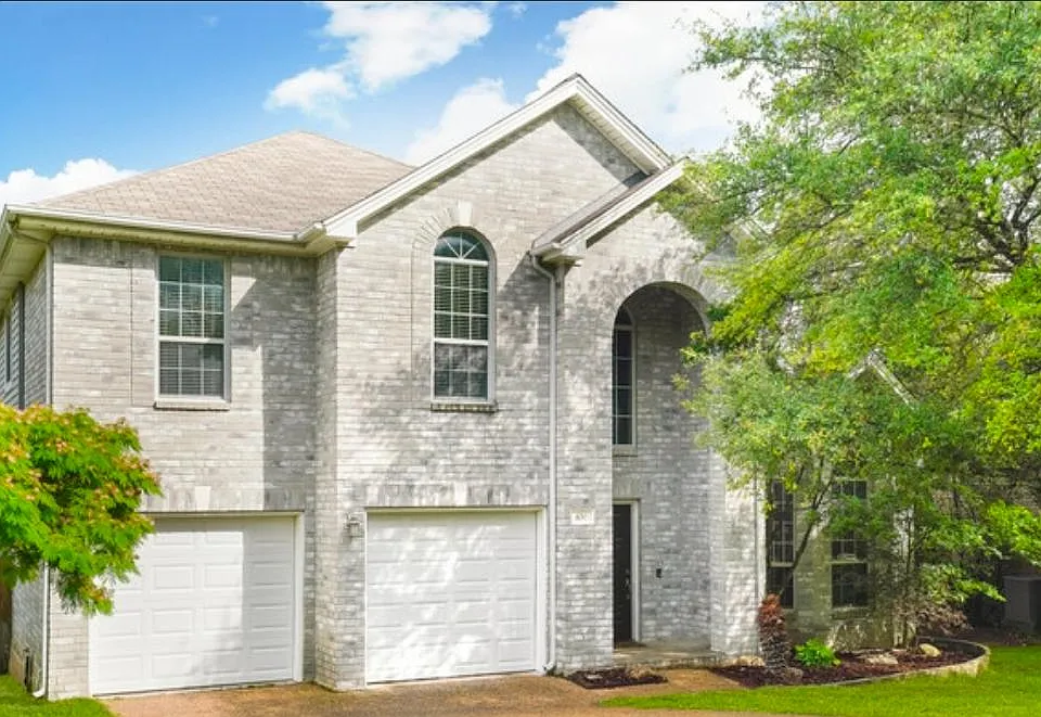 830 Amberstone Dr