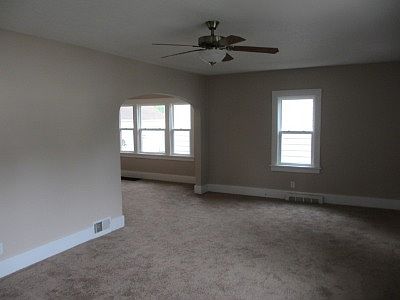 5th image of 2107 Sunnyside Dr