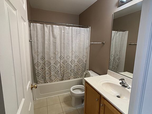 3rd image of 2888 Falling Waters Ln