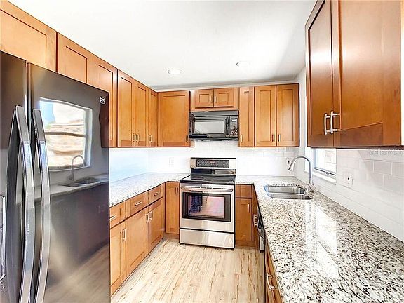 3rd image of 139 Zacalo Way