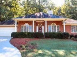 11275 Verdrines Dr, Alpharetta, GA 30022