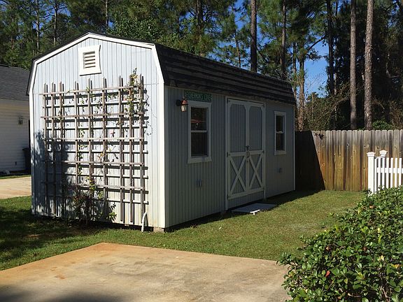 storage/workshop with power