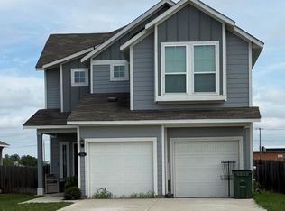 504 Star Garnet Dr, Jarrell, TX 76537