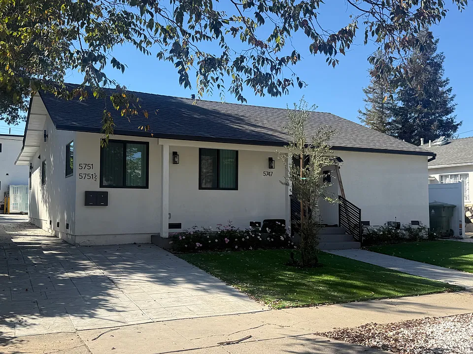 5747 Bianca Ave