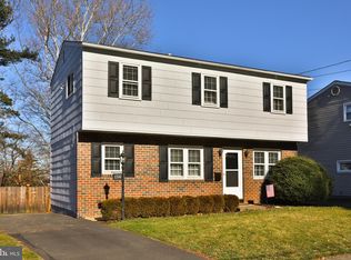 1310 Grovania Ave, Abington, PA 19001
