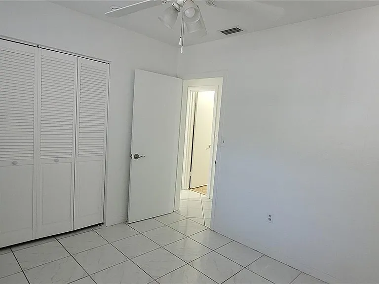 5200 SW 89th Pl — Photo 17