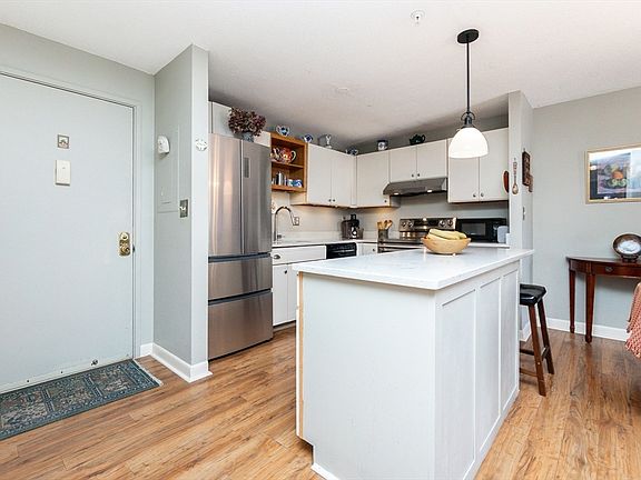 2nd image of 11 Church St Unit 313