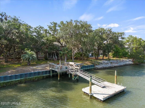 19 Cameroon Dr, Beaufort, SC 29907