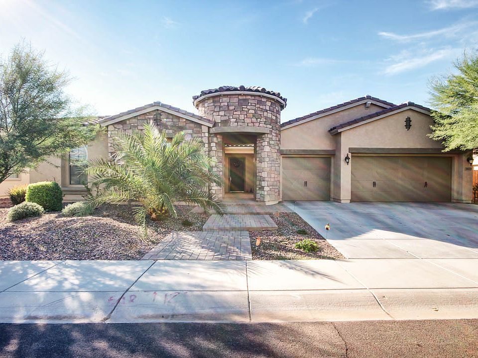 1st image of 3613 E Prescott Pl