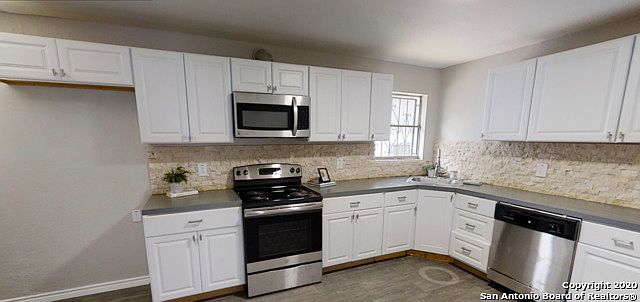 2nd image of 2352 Dakota St