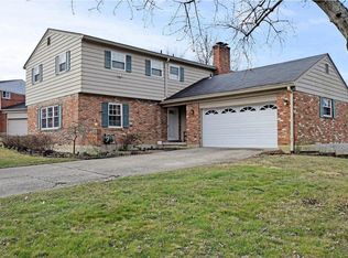 1995 Fossway Ct, Cincinnati, OH 45230
