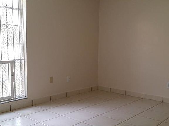 5th image of 7115 Gleneagle Dr