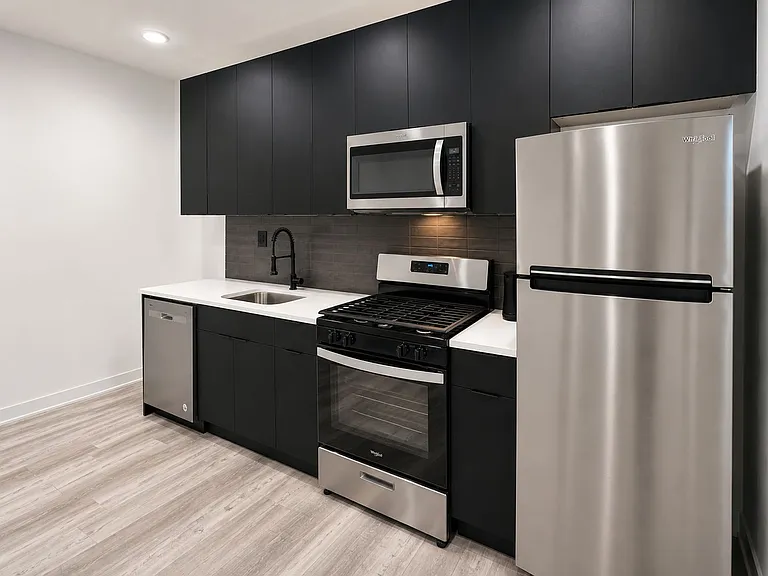 129 S 51st St #1F — Photo 19