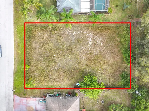 3573 SW Pumpkin Street, Port St Lucie, FL 34953