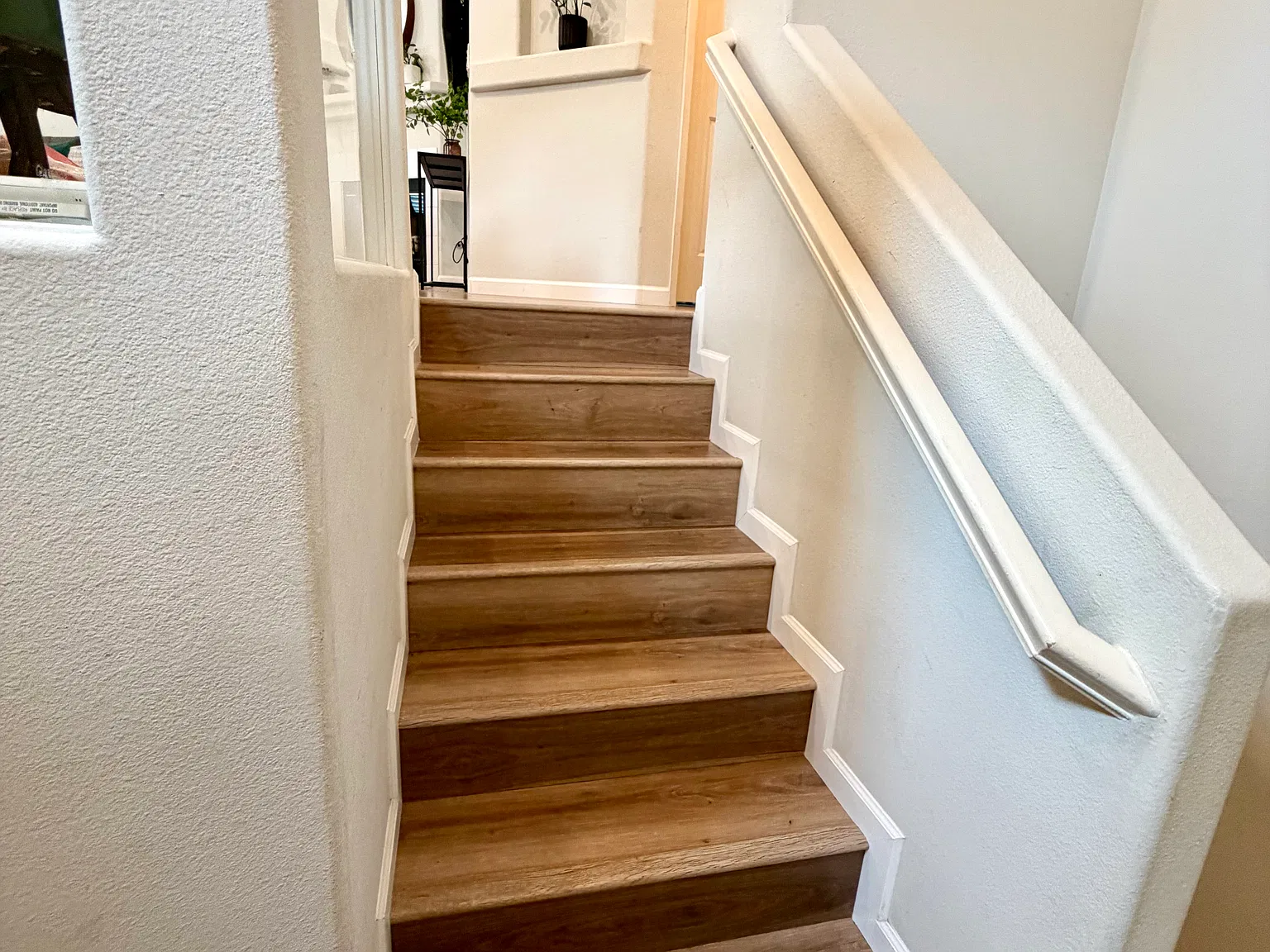 2 bed, 1008 sqft, $3,200 — Photo 3