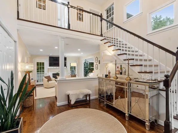 25 Pickman Dr #25, Bedford, MA 01730