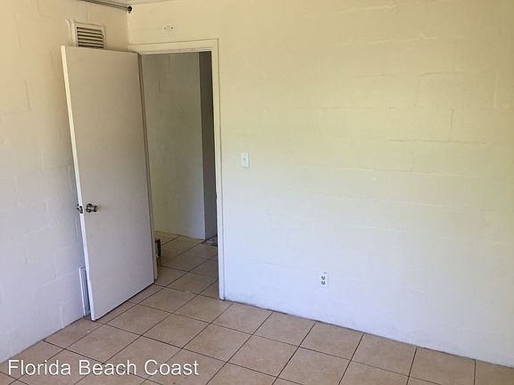 2nd image of 543 Division St APT 3