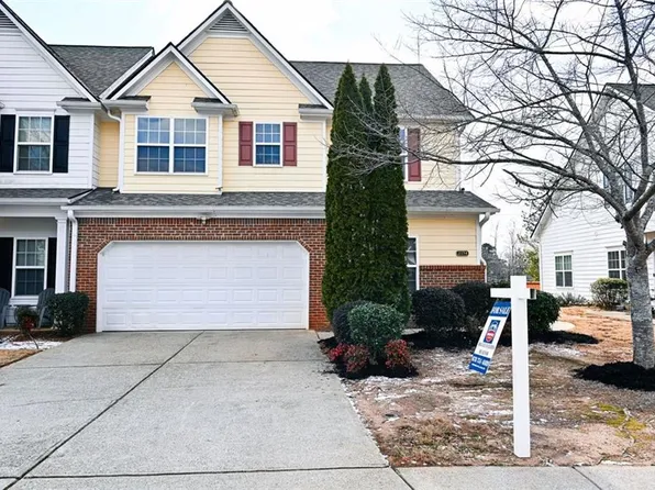 2374 Suwanee Pointe Dr, Lawrenceville, GA 30043