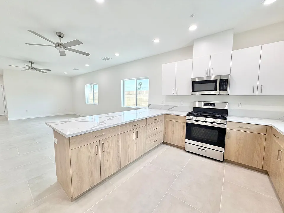 30125-30127 Avenida Juarez #30125