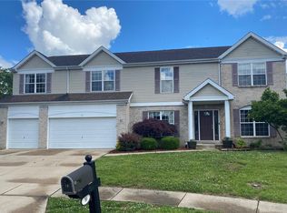 10 Prinz Cir, Saint Charles, MO 63303