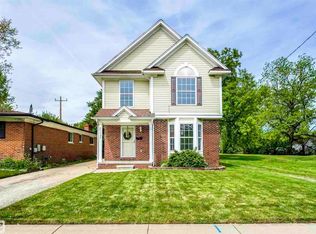 27327 Maple St, Roseville, MI
