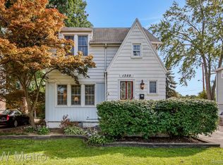 1355 W Selfridge Blvd, Clawson, MI 48017