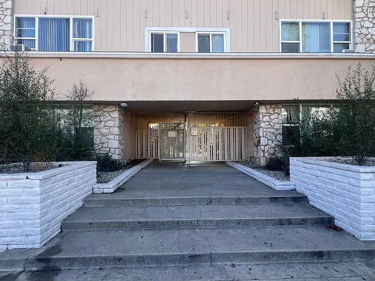 5350 Russell Avenue — Photo 6