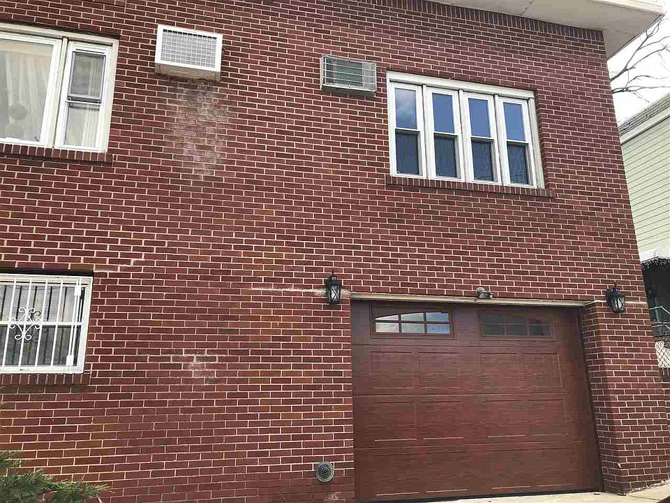 2nd image of 1137 91st St