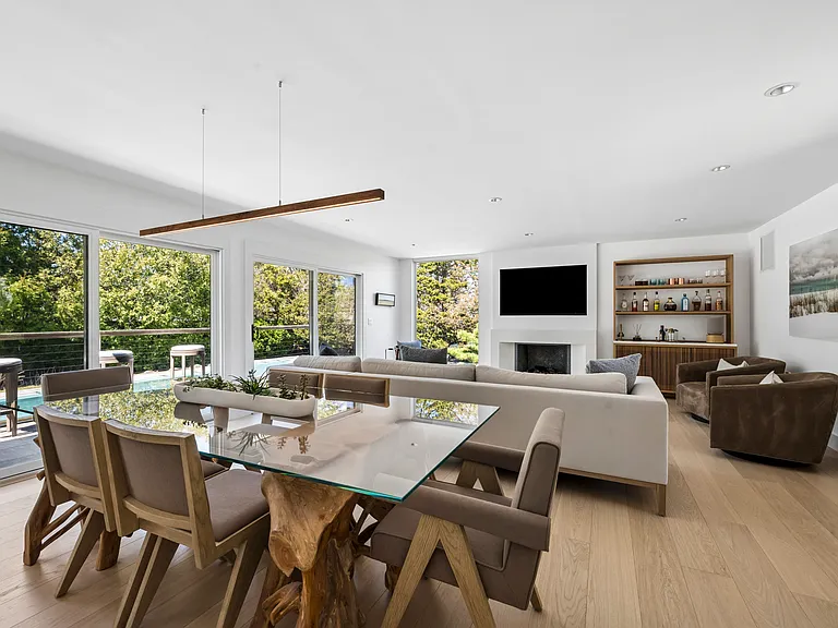 47 Deerfield Ln — Photo 4