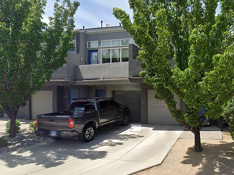375 Pine St — Photo 1