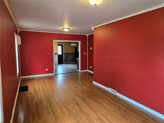 3rd image of 414 Sherman St
