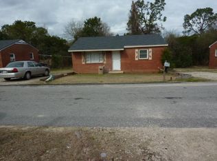 208 Rupe St, Spring Lake, NC 28390
