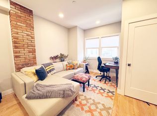 154 Lexington St #1, Boston, MA 02128