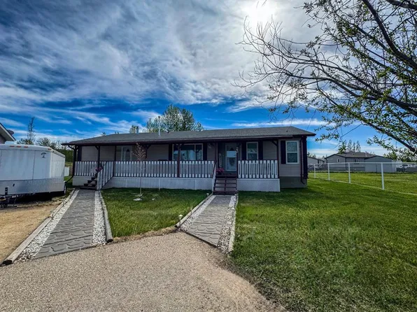 23 Keystone Pl, Whitecourt, AB T7S 0B2