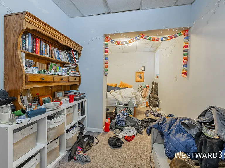 531 W Roscoe St #2R — Photo 22