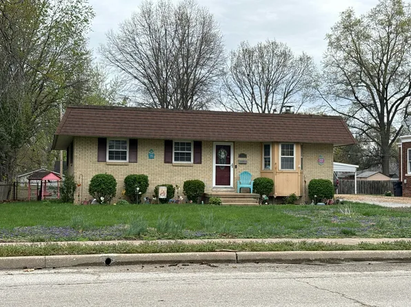 1307 E B St, Belleville, IL 62221