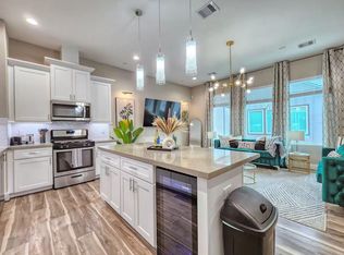 240 Julia St #B, Houston, TX 77022