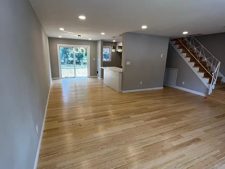 119 Charles Pl — Photo 8