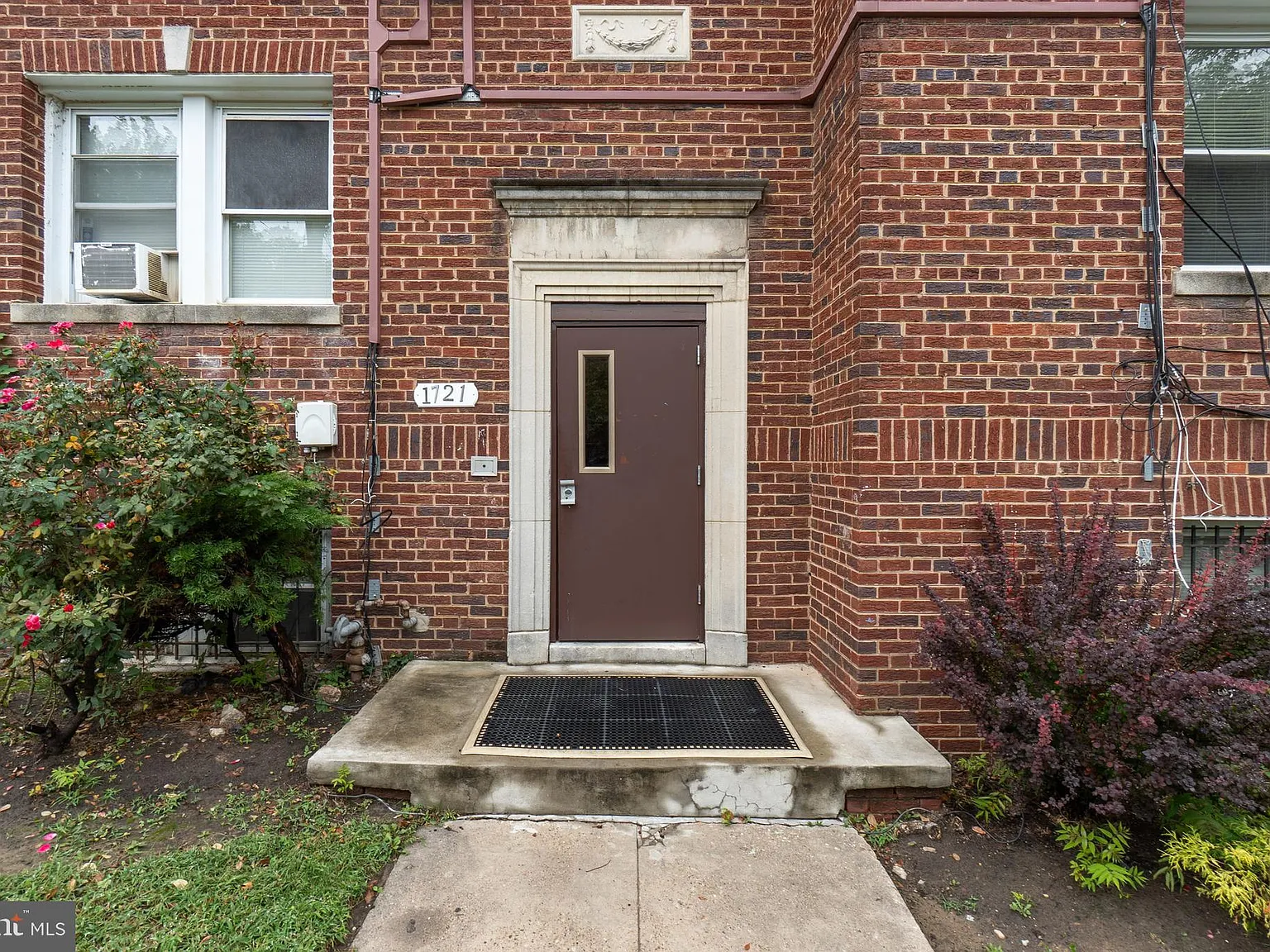 1 bed, 725 sqft, $1,395 — Photo 2